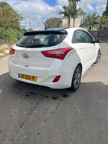 יונדאי i30