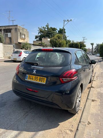 פיג'ו 208