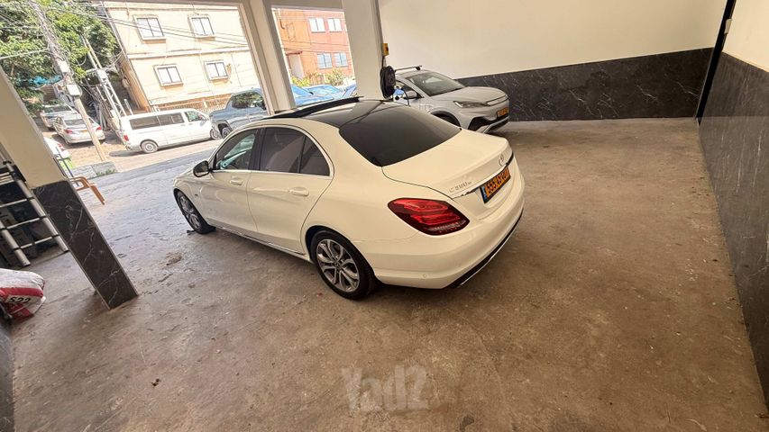 מודעת רכב מרצדס-בנץ C-class