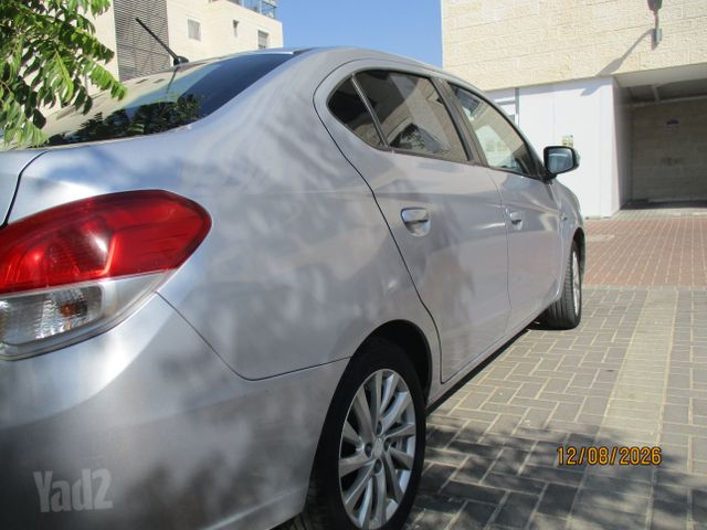 מודעת רכב מיצובישי אטראז'
