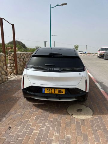 זיקר X
