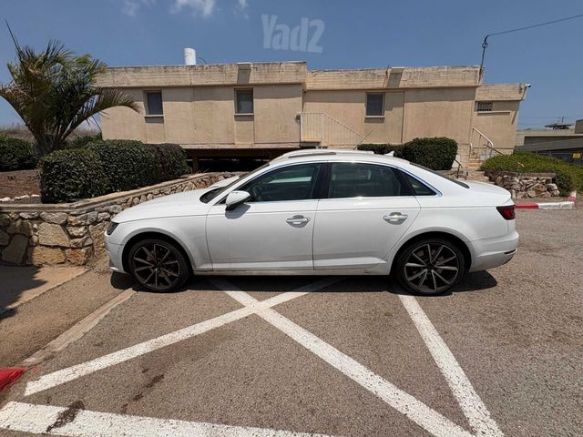 אאודי A4