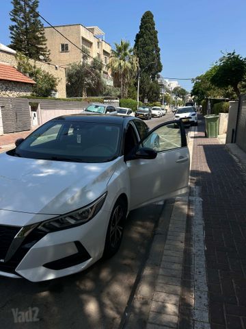 ניסאן סנטרה