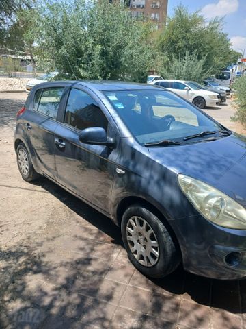 מודעת רכב יונדאי i20