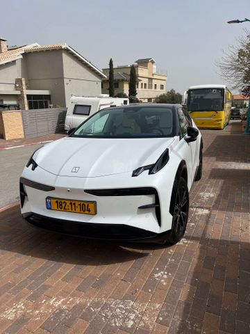 זיקר X