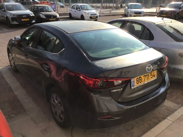 מאזדה 3