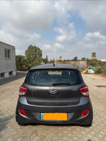 יונדאי i10