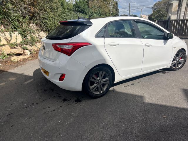 יונדאי i30