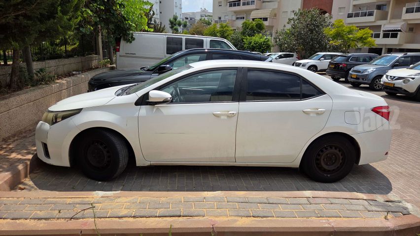 טויוטה קורולה