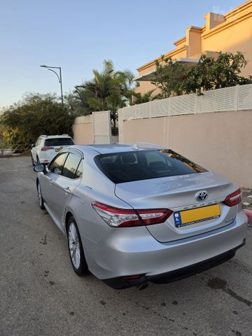 טויוטה קאמרי