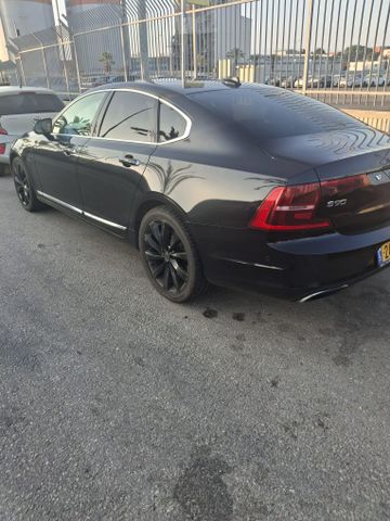 וולוו S90