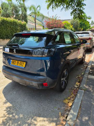 פיג'ו 3008