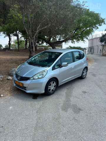 מודעת רכב הונדה ג'אז