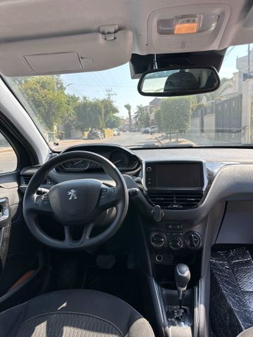 פיג'ו 208
