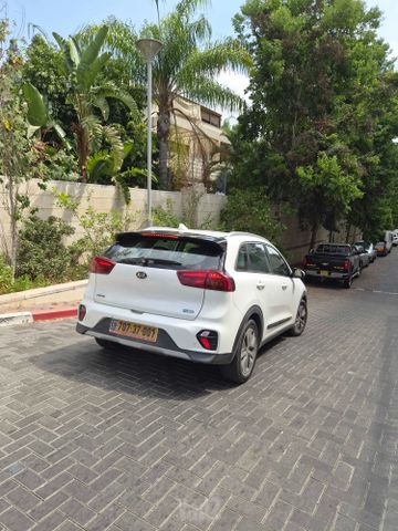 קיה נירו