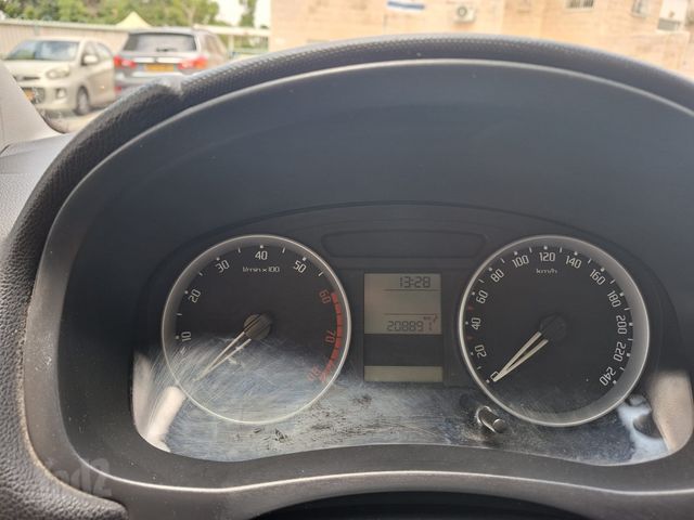 מודעת רכב סקודה פאביה