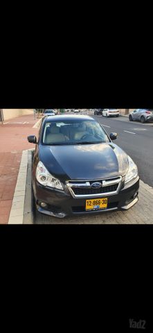 סובארו B4/לגאסי