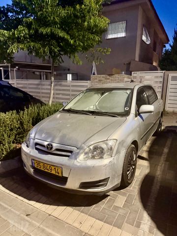 טויוטה קורולה