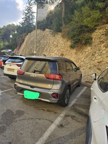 קיה נירו פלוס