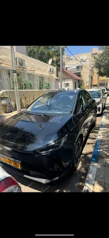 מודעת רכב ג׳ילי Geometry C