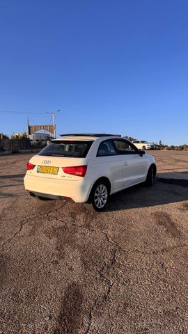 אאודי A1