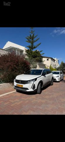 פיג'ו 5008