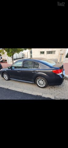 סובארו B4/לגאסי