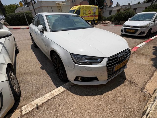 מודעת רכב אאודי A4