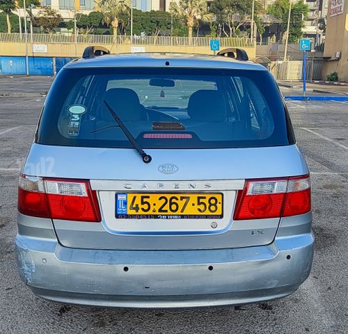 מודעת רכב קיה קארנס