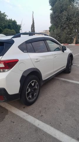 מודעת רכב סובארו XV