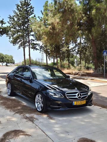 מודעת רכב מרצדס-בנץ E-class