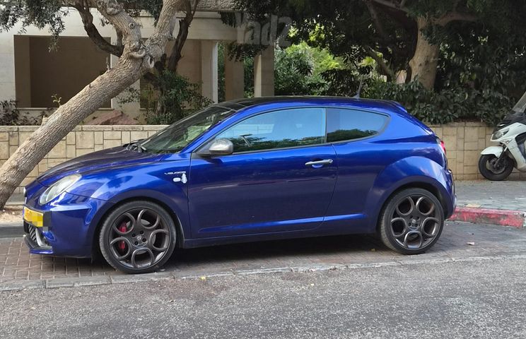 אלפא רומיאו מיטו