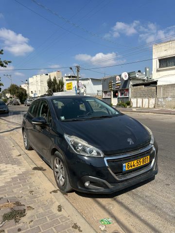 פיג'ו 208