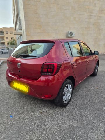 דאצ'יה סנדרו