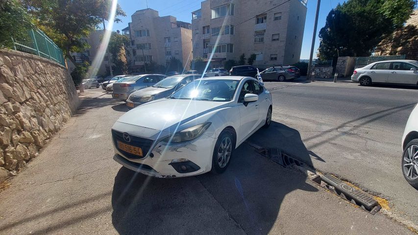 מאזדה 3