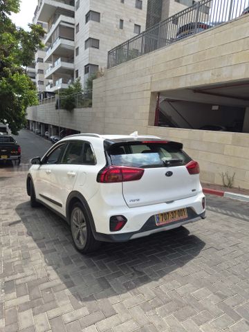 קיה נירו