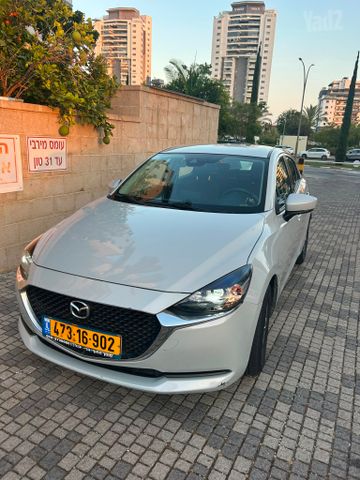 מודעת רכב מאזדה 2