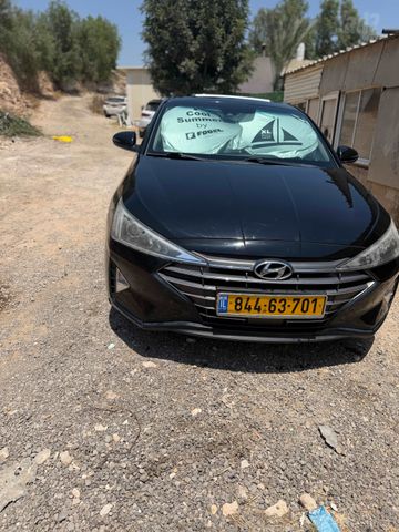 יונדאי אלנטרה