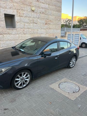 מודעת רכב מאזדה 3