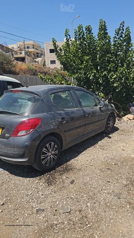 מודעת רכב פיג'ו 207