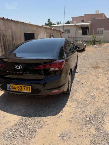 יונדאי אלנטרה
