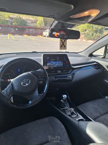 טויוטה C-HR