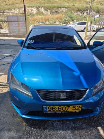 מודעת רכב סיאט לאון