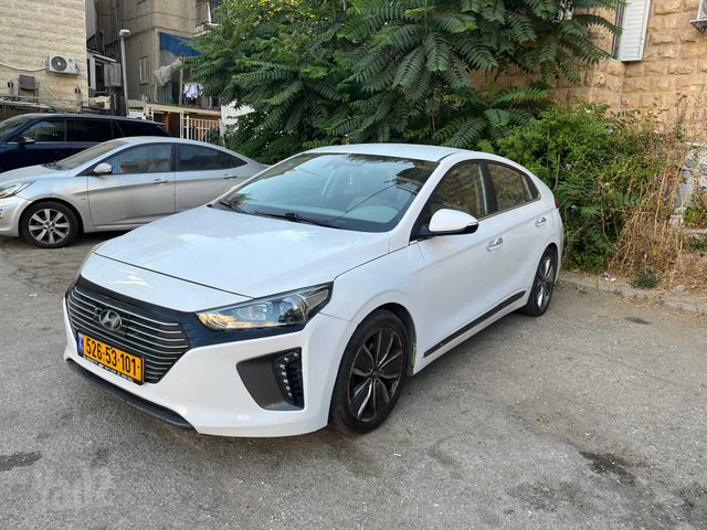 יונדאי איוניק