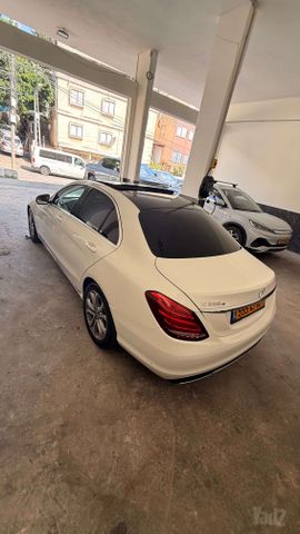 מרצדס-בנץ C-class