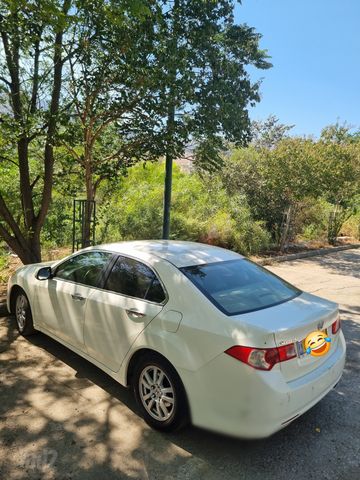 מודעת רכב הונדה אקורד