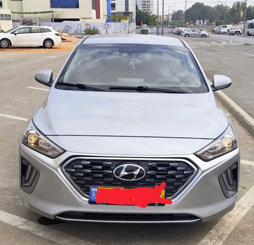 יונדאי איוניק