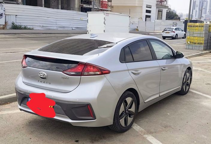 מודעת רכב יונדאי איוניק