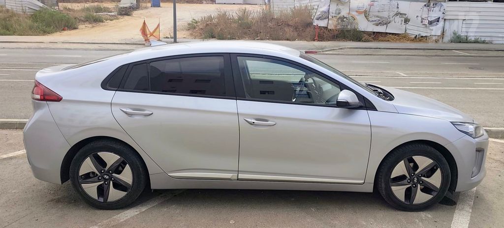 יונדאי איוניק