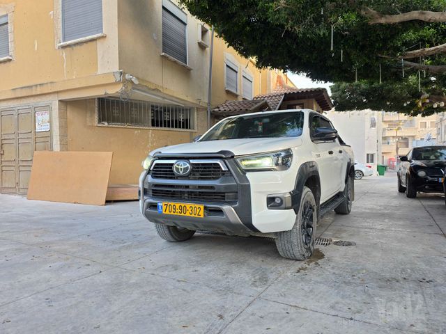 מודעת רכב טויוטה היילקס